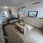 Sunnyside Апартаменты