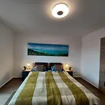 Sunnyside Апартаменты