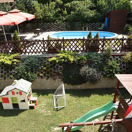 Sunnyside Apartment *