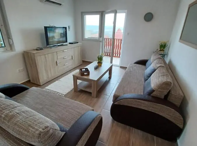 Sunnyside Apartment