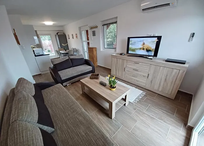 Sunnyside Apartment