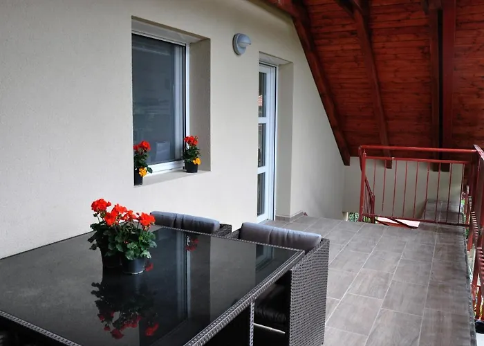 Sunnyside Apartment